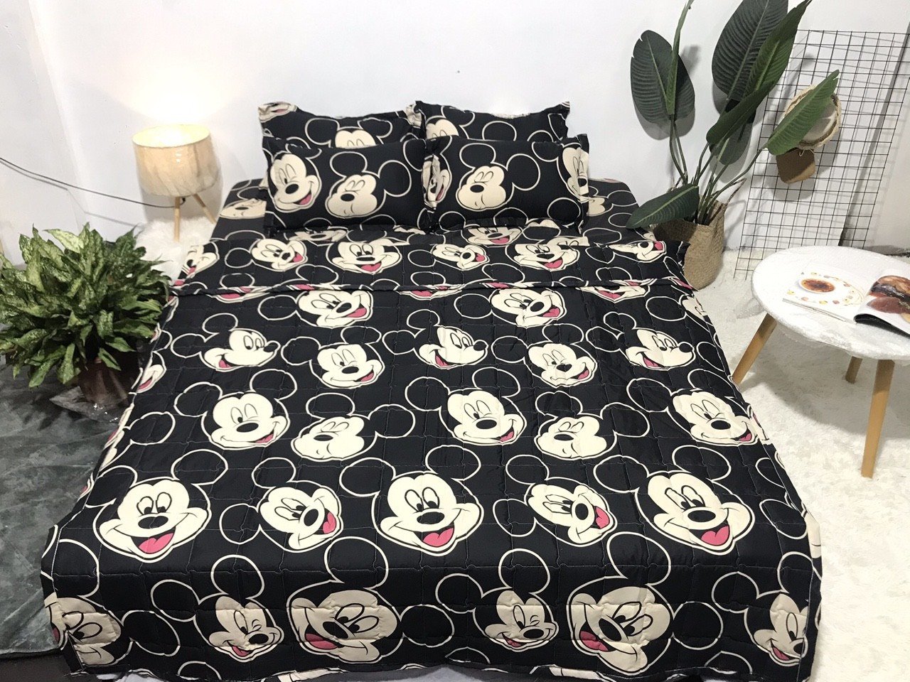 (FreeShip MAX) Bộ chăn hè ga gối 4 món cotton poly(1 Drap 2 Vỏ Gối Nằm 1 Chăn Hè)mẫu chuột mickey đen Kovico Kho chăn ga gối, ga giường, drap giường hà nội