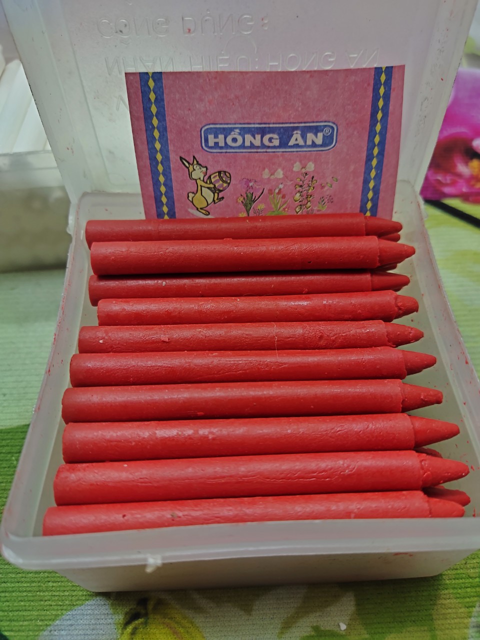 phấn sáp đỏ vẽ đồ ( 1 hộp 100 viên )