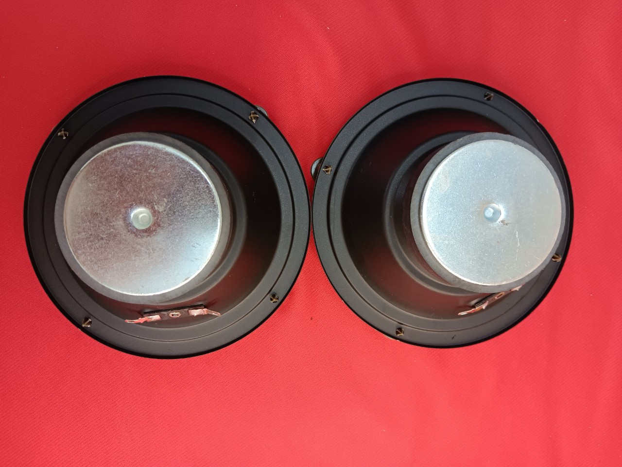 Loa trung 12 từ 70 coi 25 gân mút
