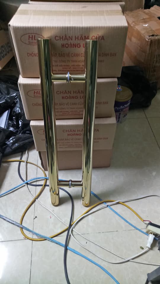 Tay nắm cửa màu vàng dài 60cm tâm 40cm phi 38 , tay kéo cửa kính, tay kéo cửa gỗ