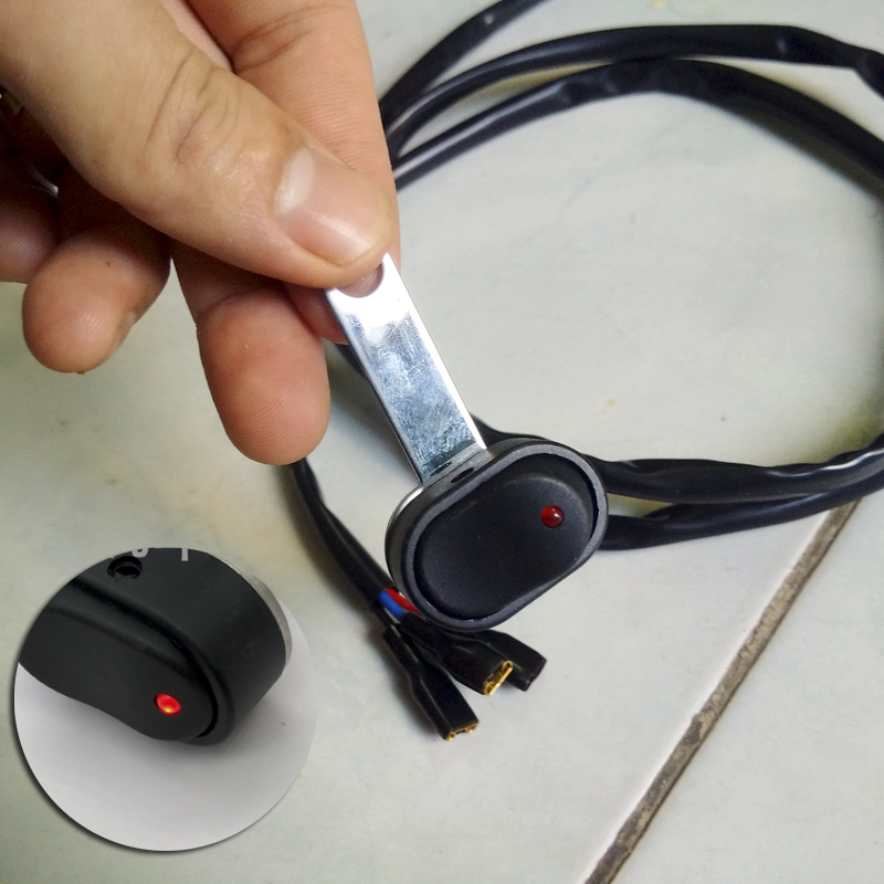 Công Tắc Led chân ốc cho xe máy NK081