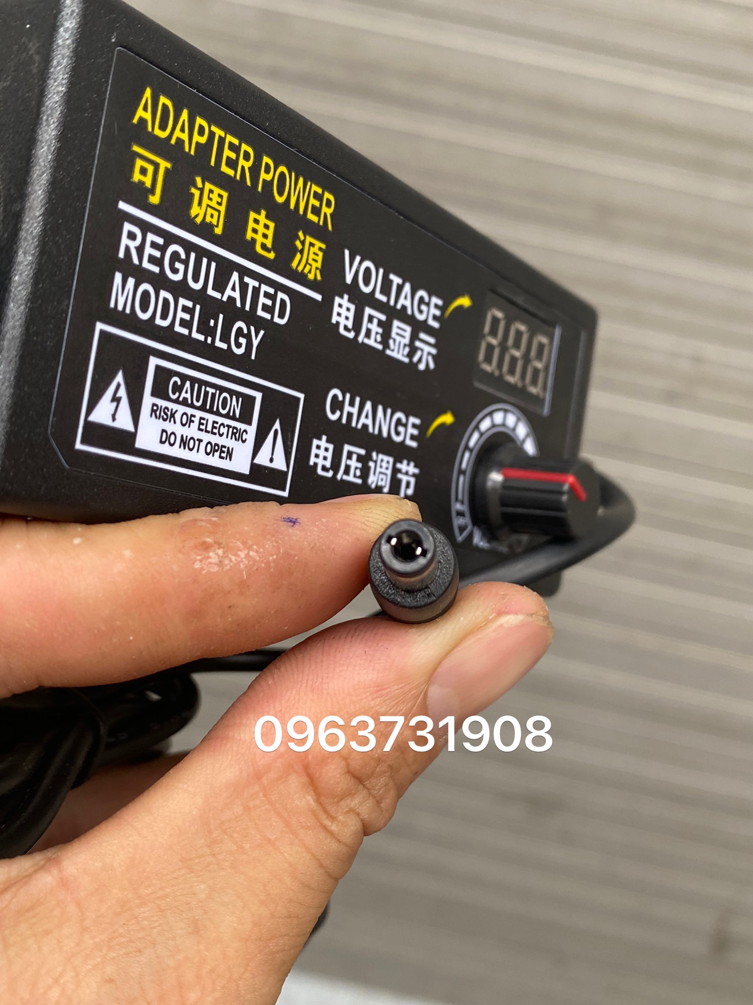 Bộ chỉnh nguồn đa năng 3v đến 24v-2.5A