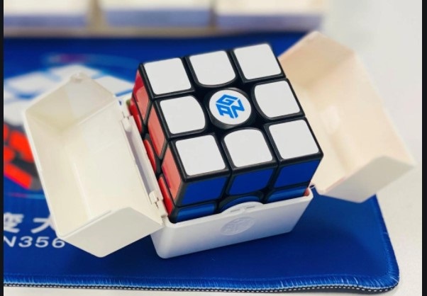 Rubik 3x3 Cao Cấp GAN 11 M Pro Nam Châm Core HNT Cubing