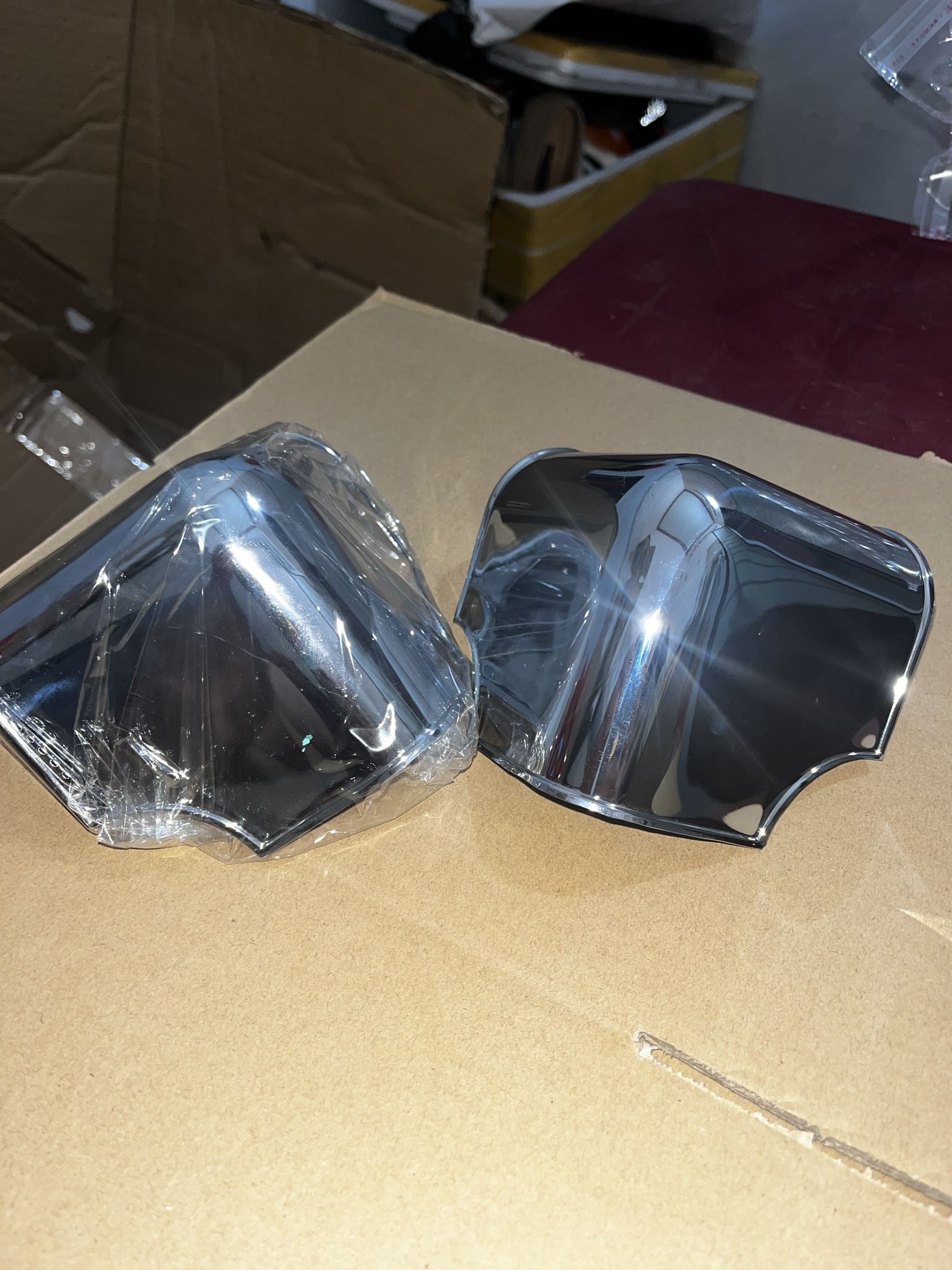 Ốp góc thùng xe tải, ốp góc xe tải isuzu , thaco , jac , phụ kiện rv