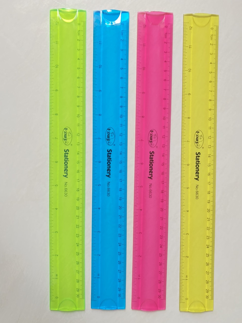 [HCM]Thước dẻo dài 30cm-màu sáng