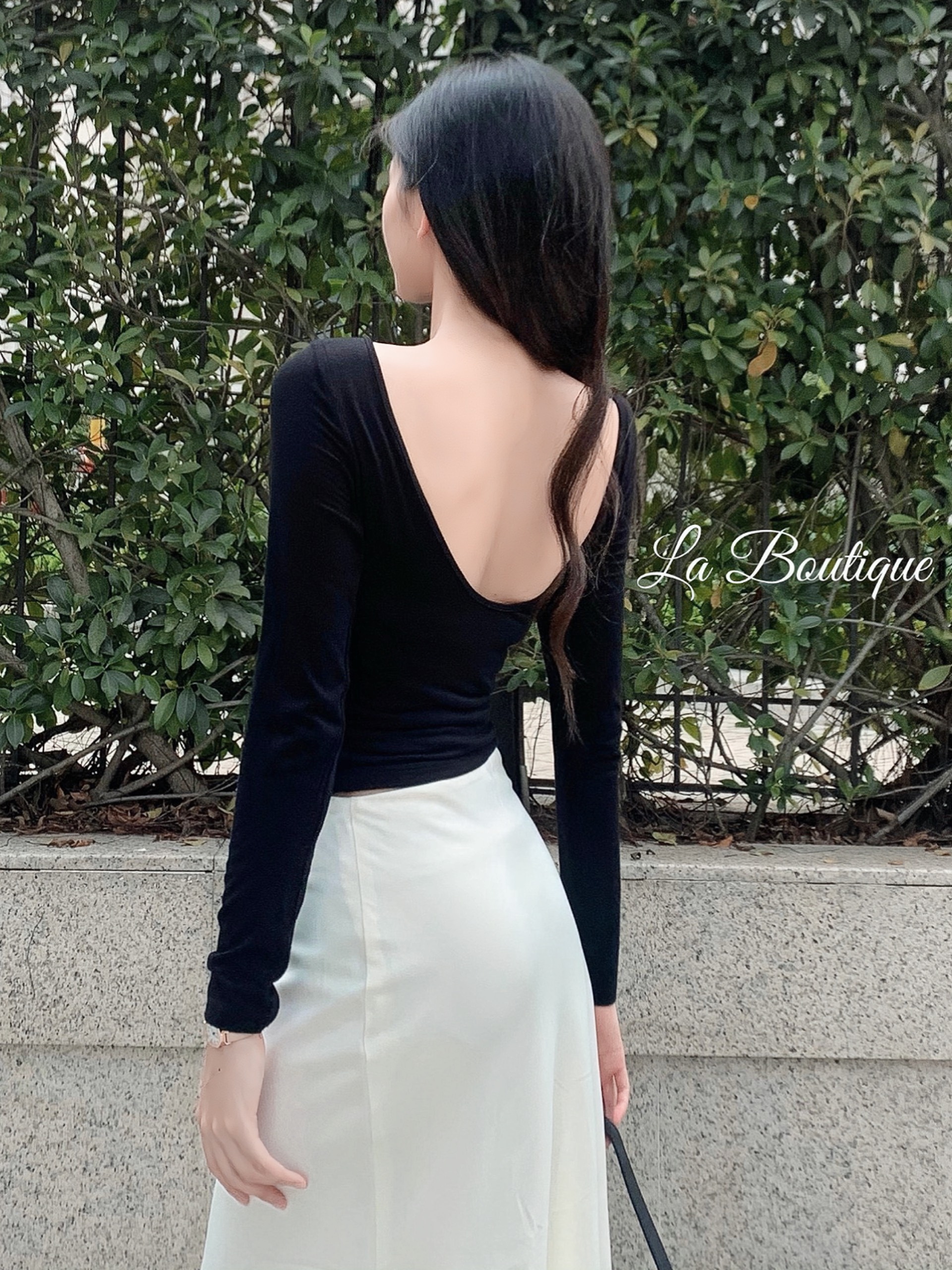 Áo thun tay dài hở lưng ôm body co giãn mềm mịn tôn dáng la boutique