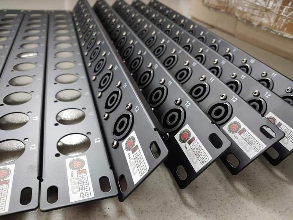Thanh Panel Bắt Jack Loa, Jack tín hiệu, Jack Nguồn .Thanh 8 lỗ có jack