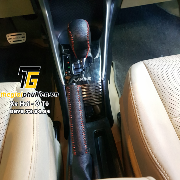 Bọc da Handmade bảo vệ phanh tay và cần số xe Toyota Vios