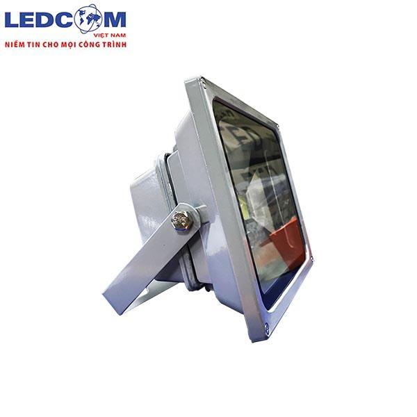 Đèn pha LED 30W chiếu ngoài trời
