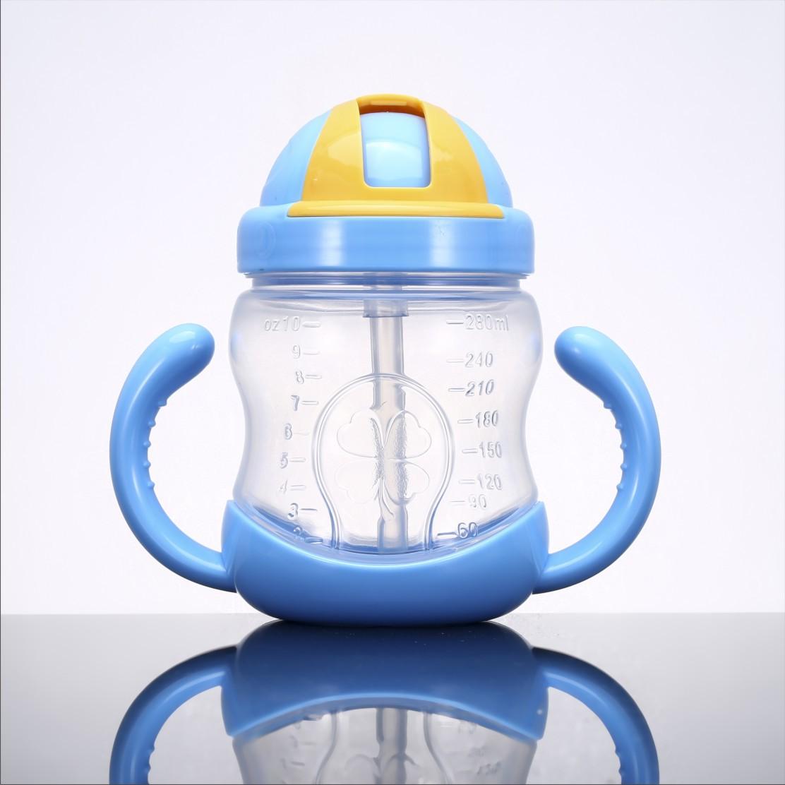 [HCM]Bình uống nước chống đổ chông sặc cho bé
