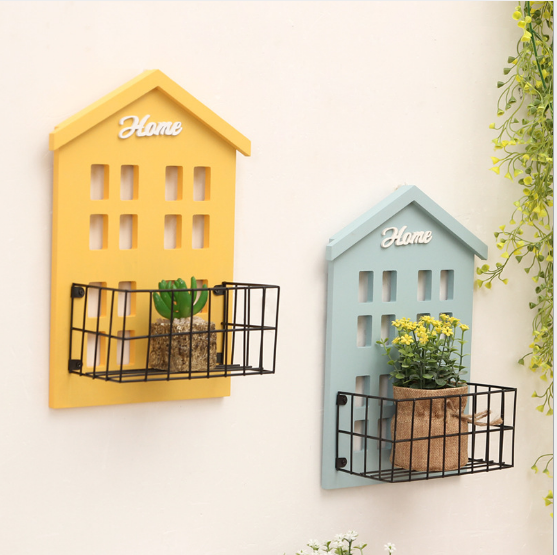 Giá gỗ trang trí hình ngôi nhà