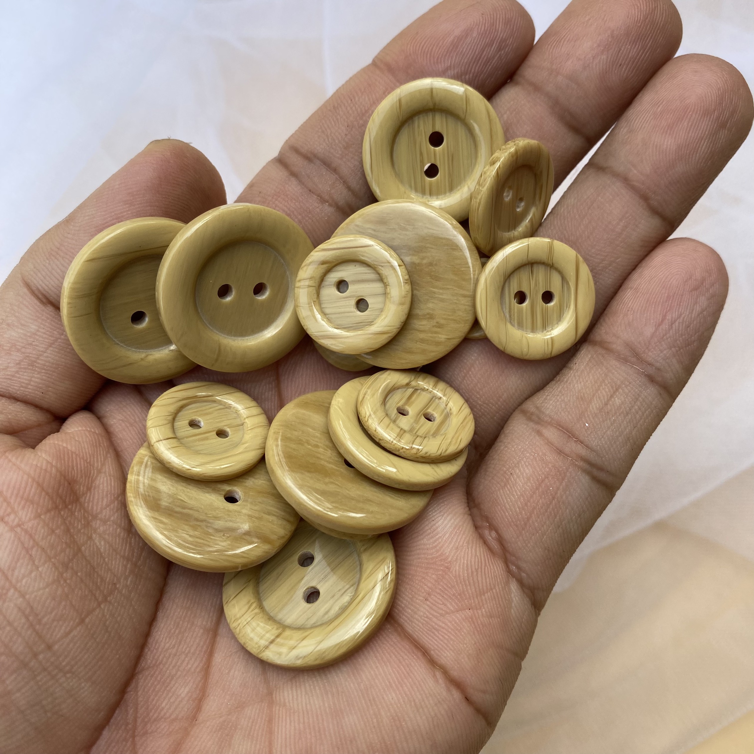 (Set 10 cái) Nút vân gỗ nhựa bóng