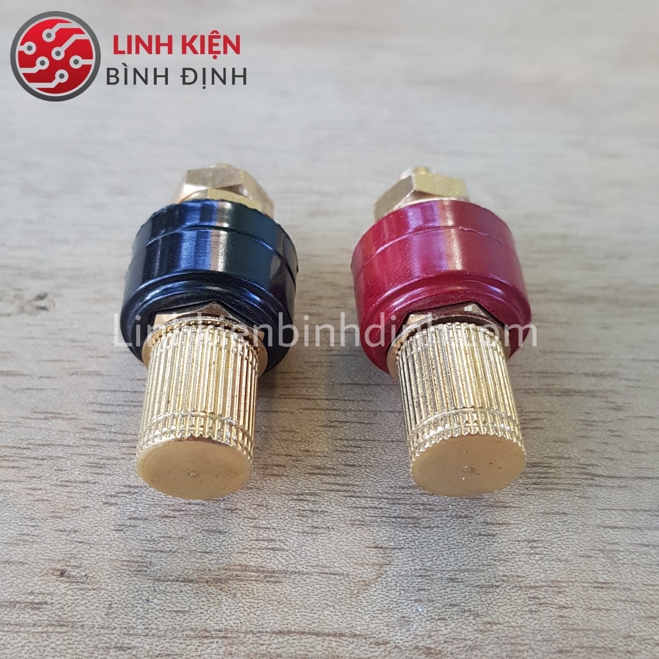 Cặp cọc đồng M8 lắp vỏ ắc quy (1 cặp đỏ đen)