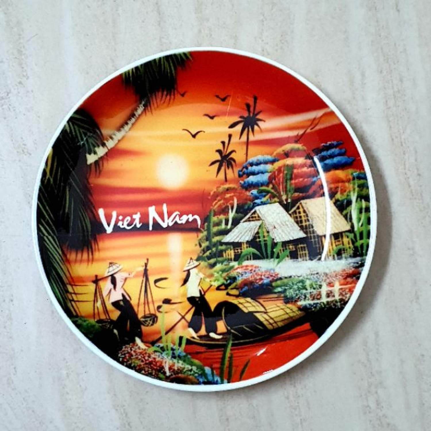 Đĩa Sứ Lưu Niệm In Làng Quê Việt Nam

(D=17cm)