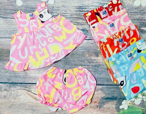 Combo 2 bộ đồ tôn (tole - lanh)  cho bé gái 4-9kg (Mẫu sát nách - Giao mẫu ngẫu nhiên)