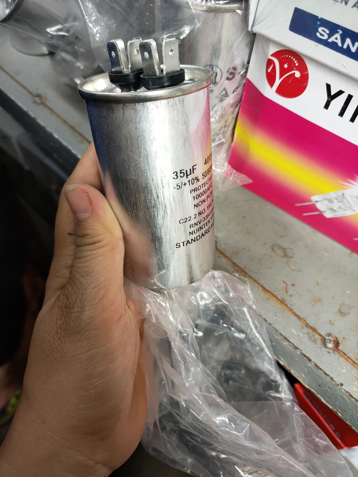 Tụ nhôm điều hòa 35uf 400v