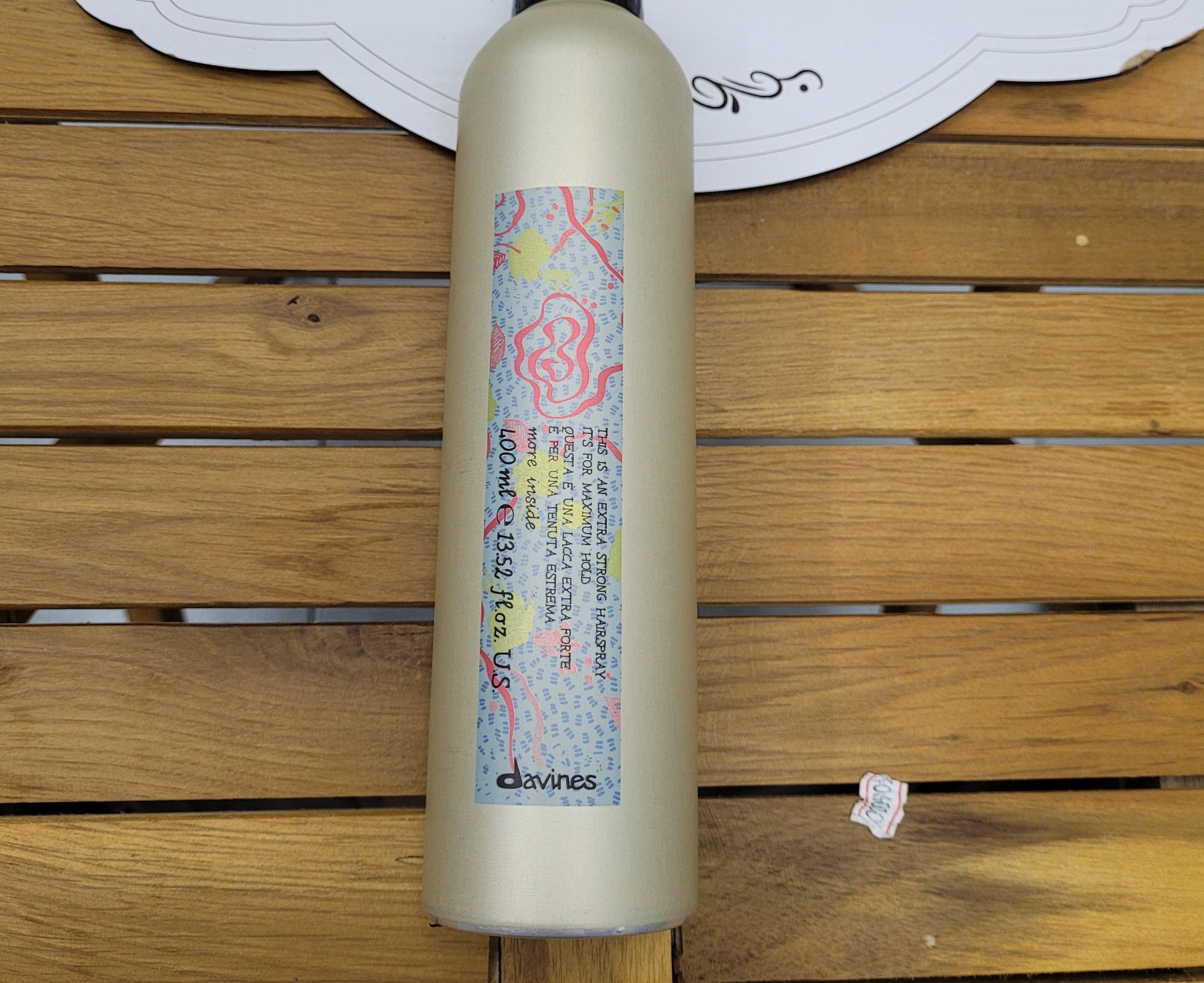 GÔM XỊT GIỮ NẾP TÓC DAVINES STRONG HAIRSPRAY 400ML