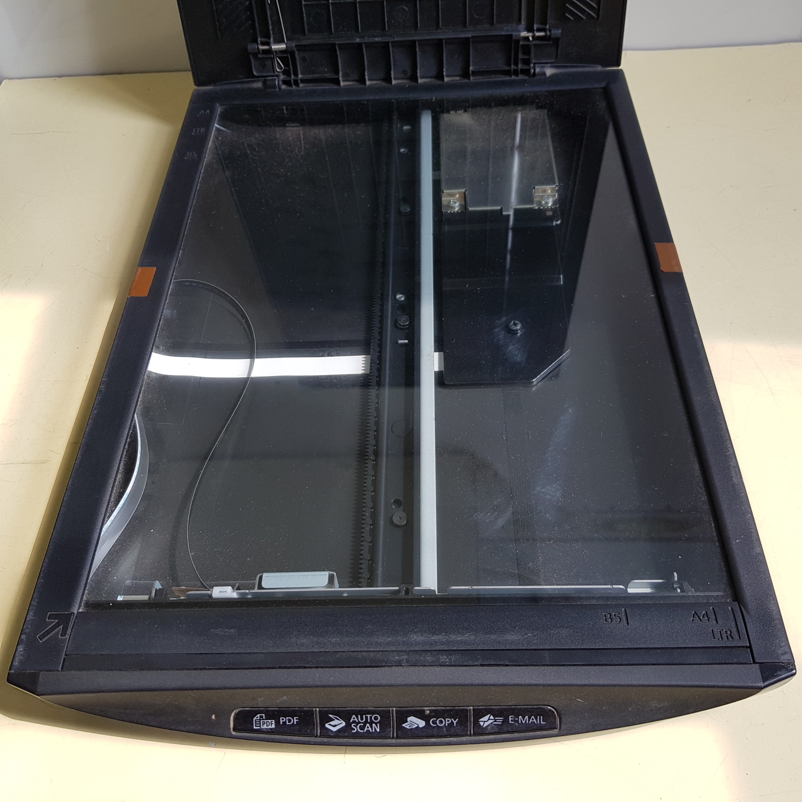 Máy Scan: Canon LiDE 110