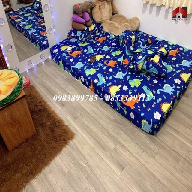 THẢM NHỰA SIMILI VÂN GỔ NHÁM KHỔ 1mx1m