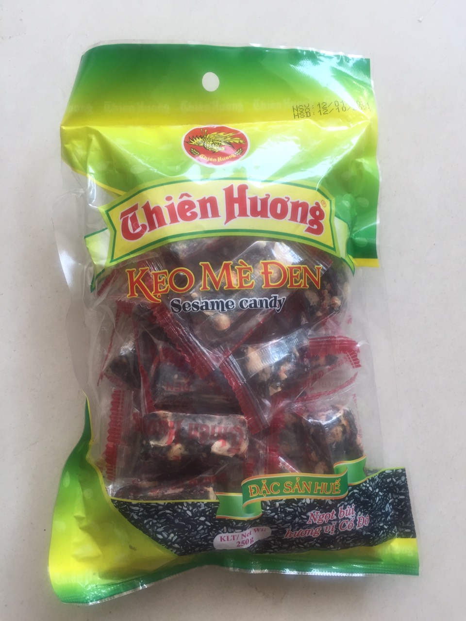 Combo 3 gói kẹo mè đen Thiên Hương Huế