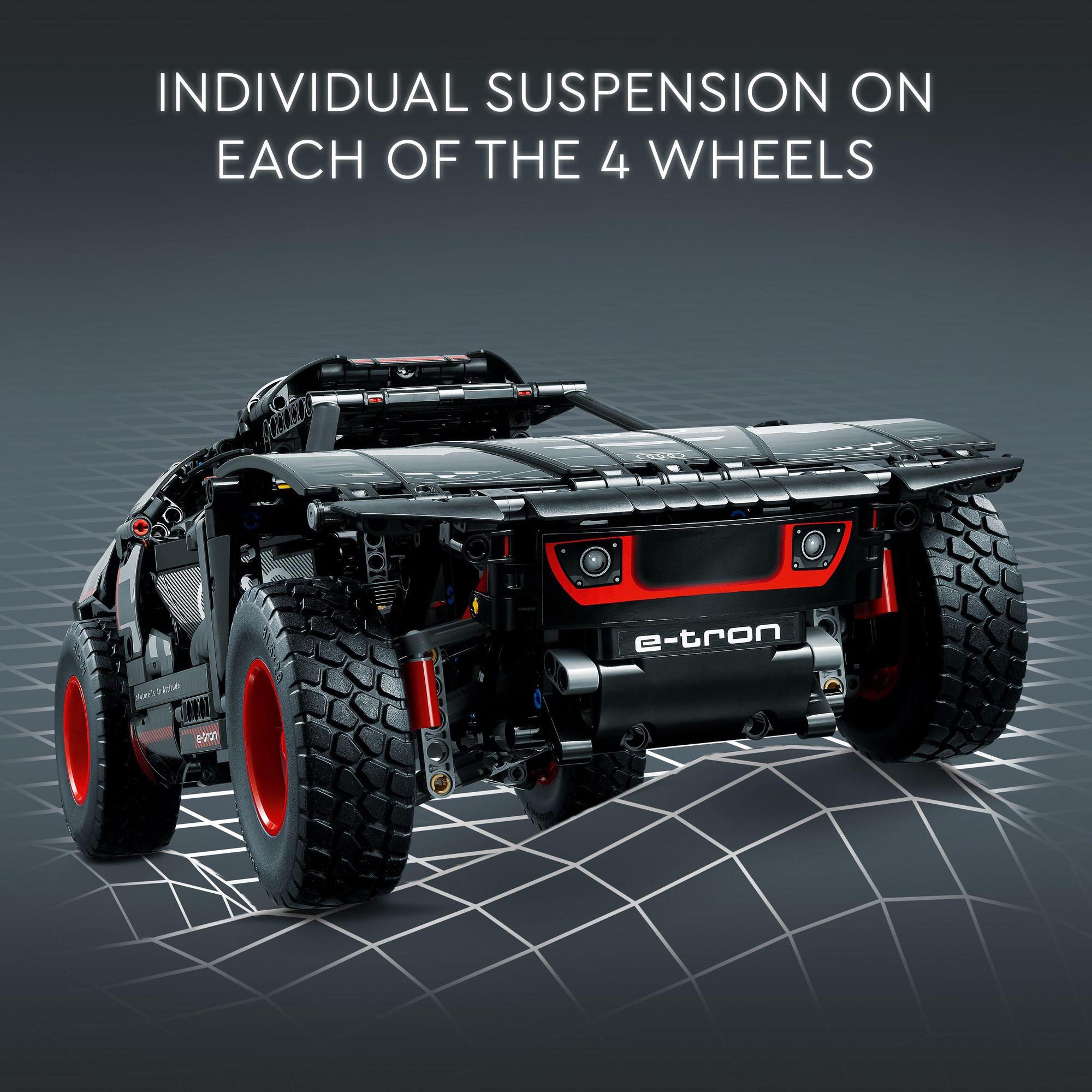 LEGO TECHNIC 42160 Đồ chơi lắp ráp Siêu Xe Audi RS Q e-tron (914 chi tiết)