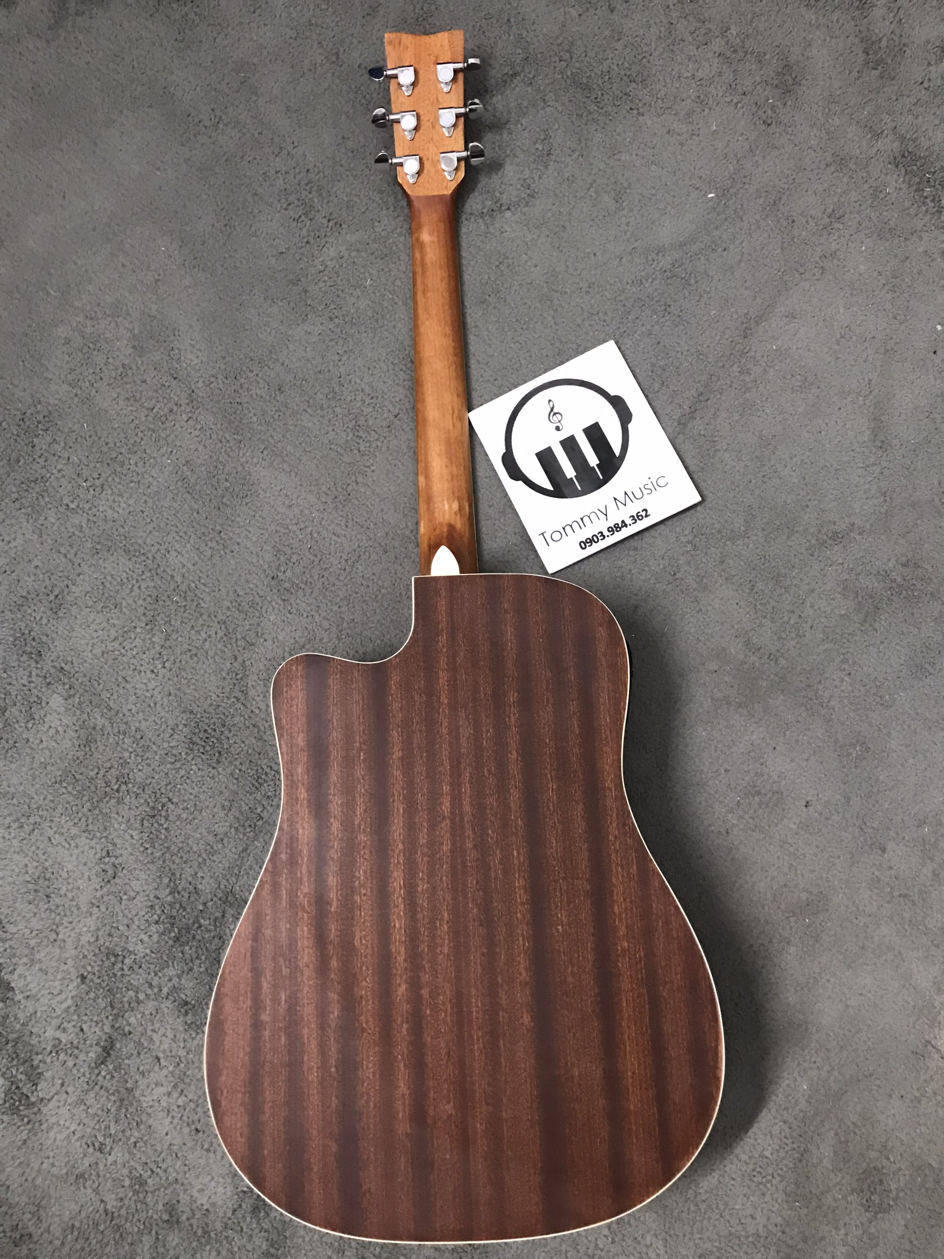 Guitar Yamaha F3000 EQ