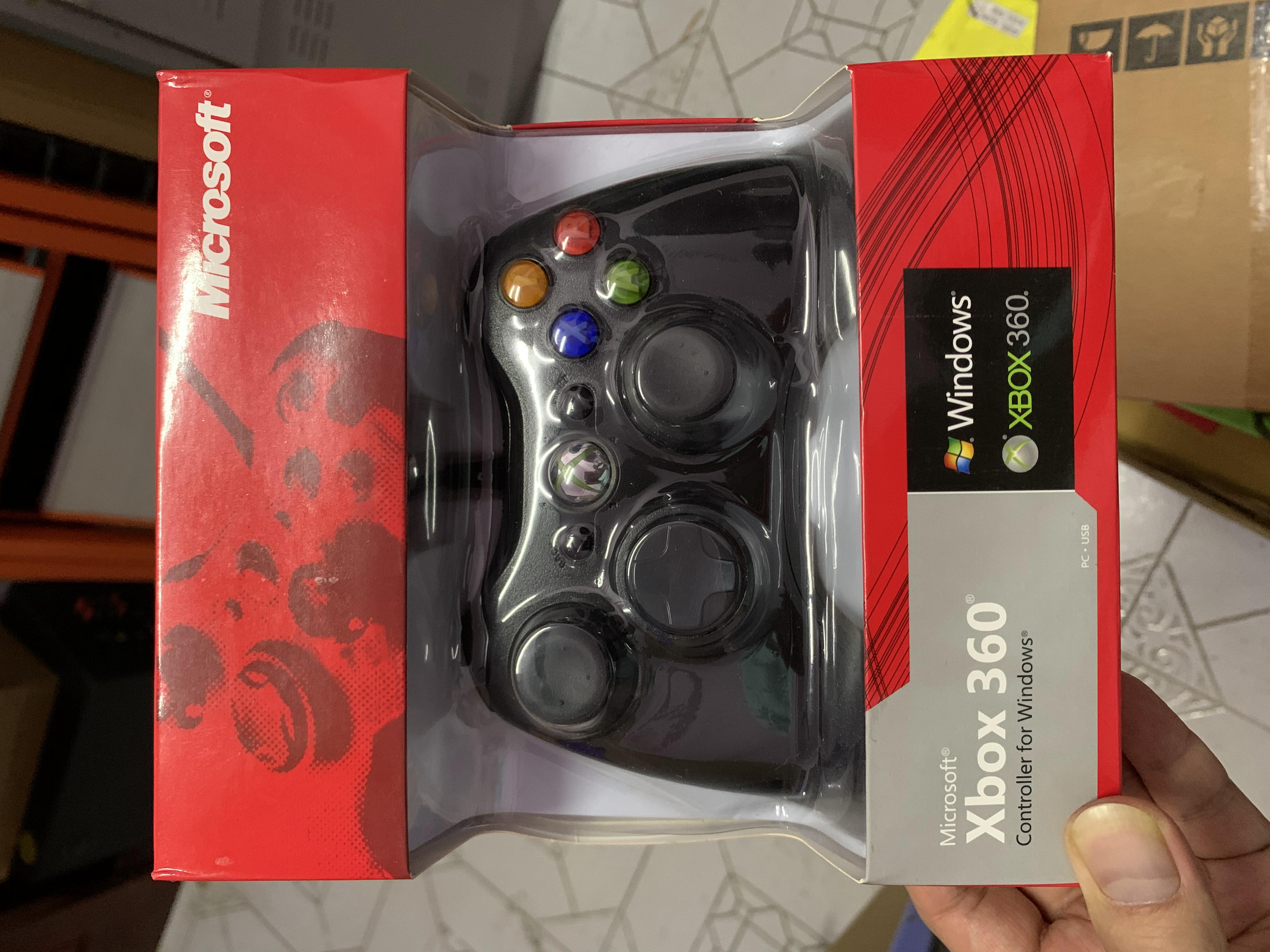 Tay cầm có dây Xbox 360 Đen dùng cho PC