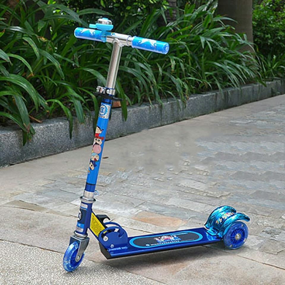 XE TRƯỢT SCOOTER 3 BÁNH cho bé.