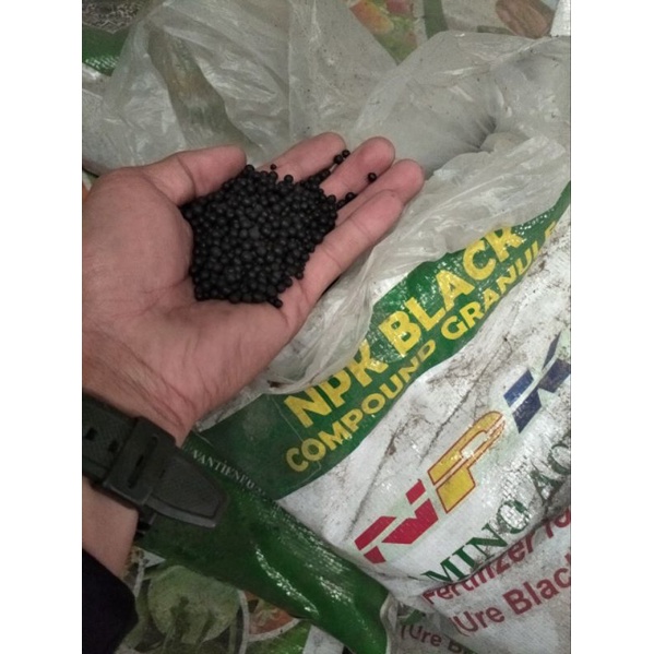 Phân Bón Npk Thế Hệ Mới ( Đạm Đen) 1kg