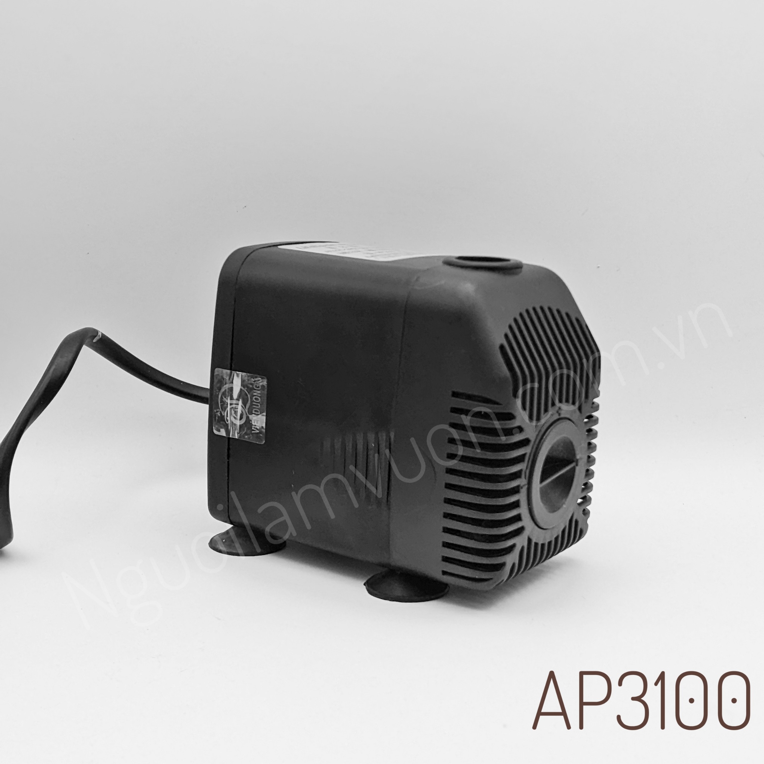 Máy bơm chìm hồ cá Lifetech model AP3100 (28W-1350L/h)