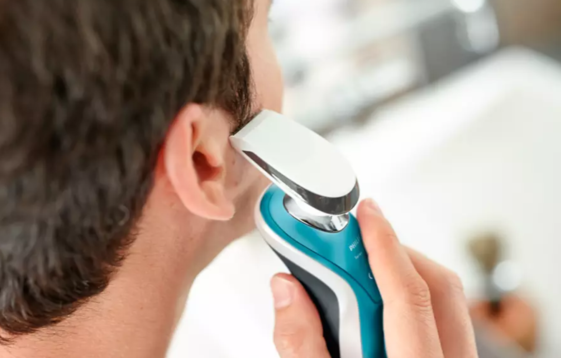 Máy cạo râu điện Philips Nerolco 7500 for Sensitive Skin