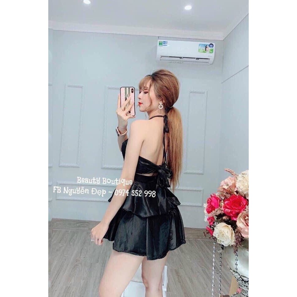 Đầm yếm hai tầng trơn chất phi bóng cực xinh