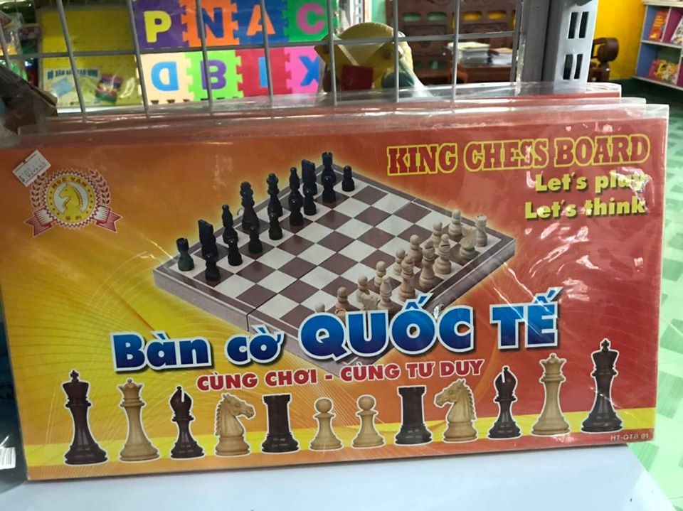 BỘ CỜ VUA KÈM BÀN