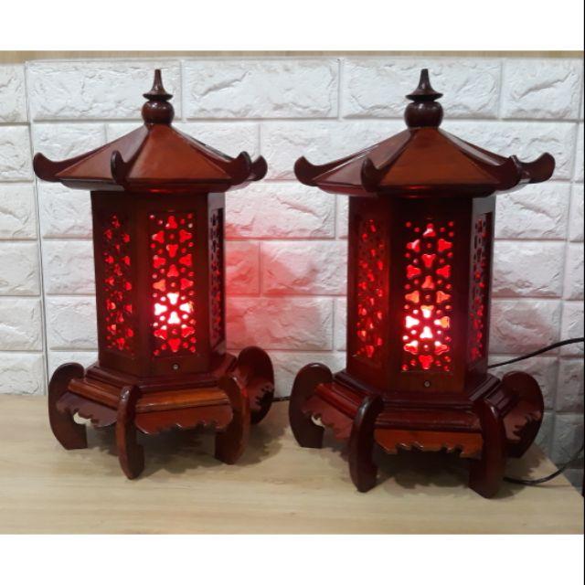 Cặp đèn thờ mái chùa gỗ hương cao 41cm