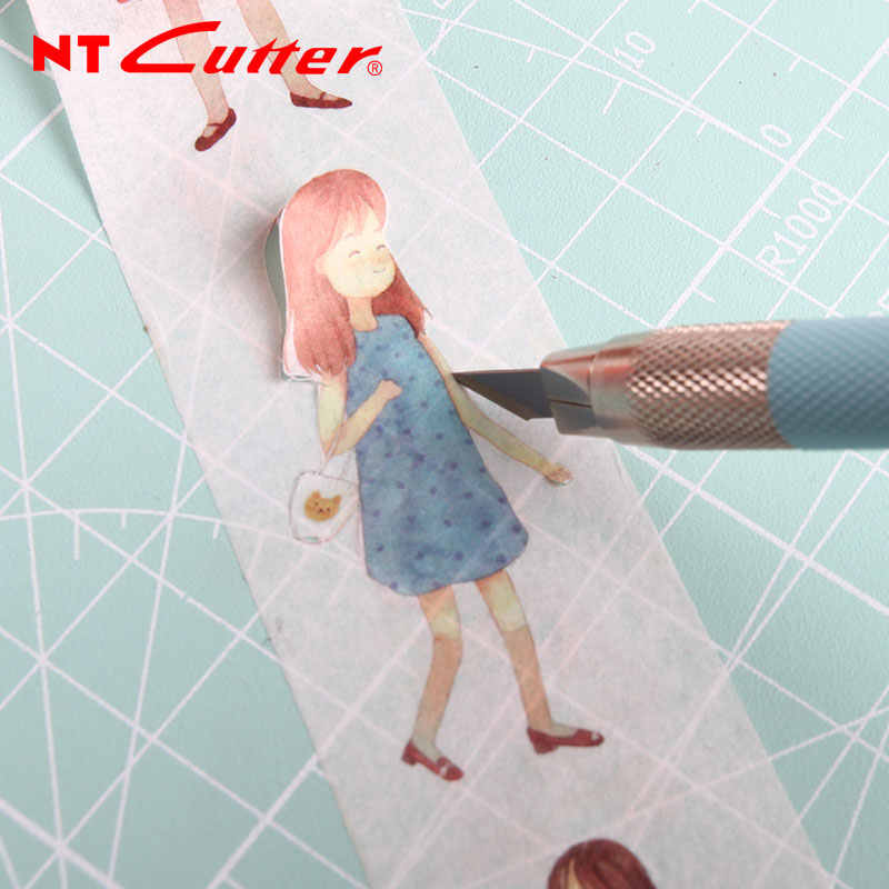 Dao thủ công NT cutter và 10 lưỡi dao thay thế