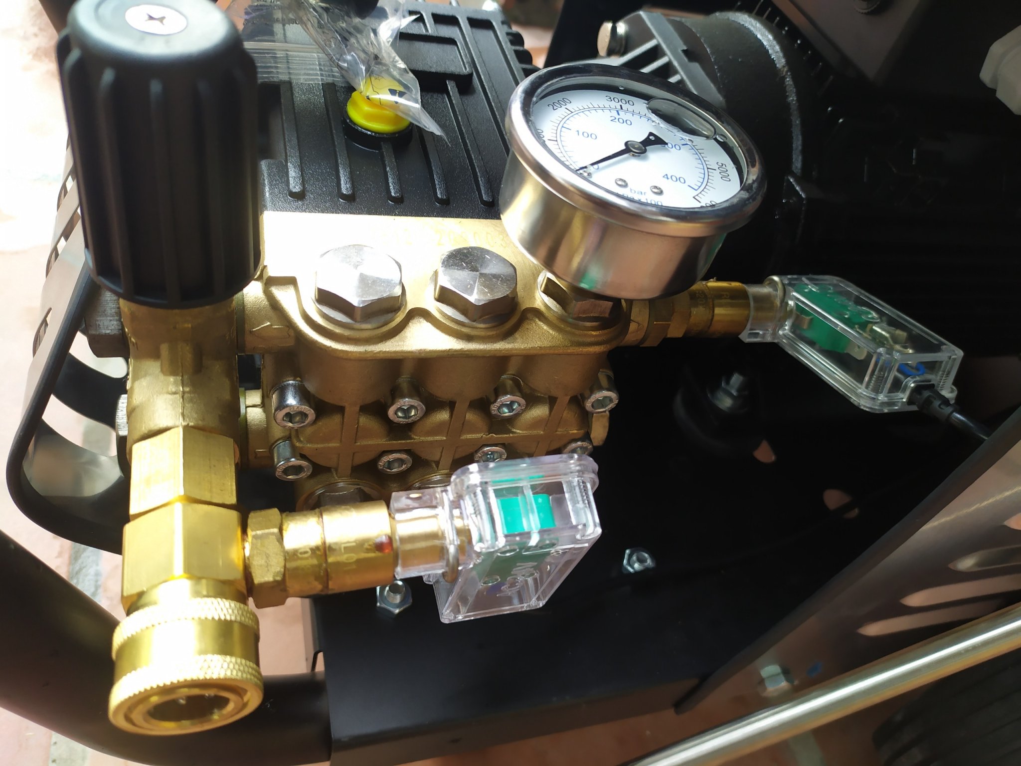 Máy Rửa Xe Cao Áp 3kw Nakawa 2380PSI (Piston Sứ)