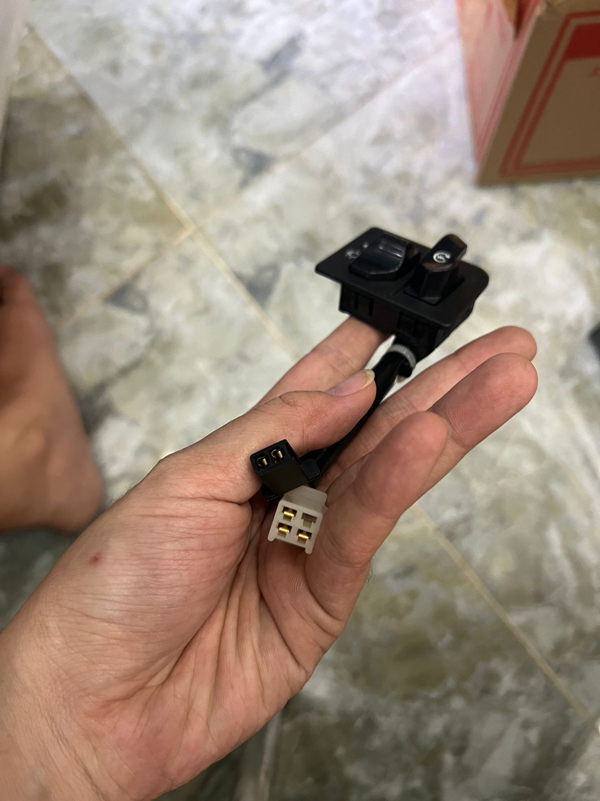 Bộ nút công tắt mở đèn và đè xe Sirius fi và xe Exciter