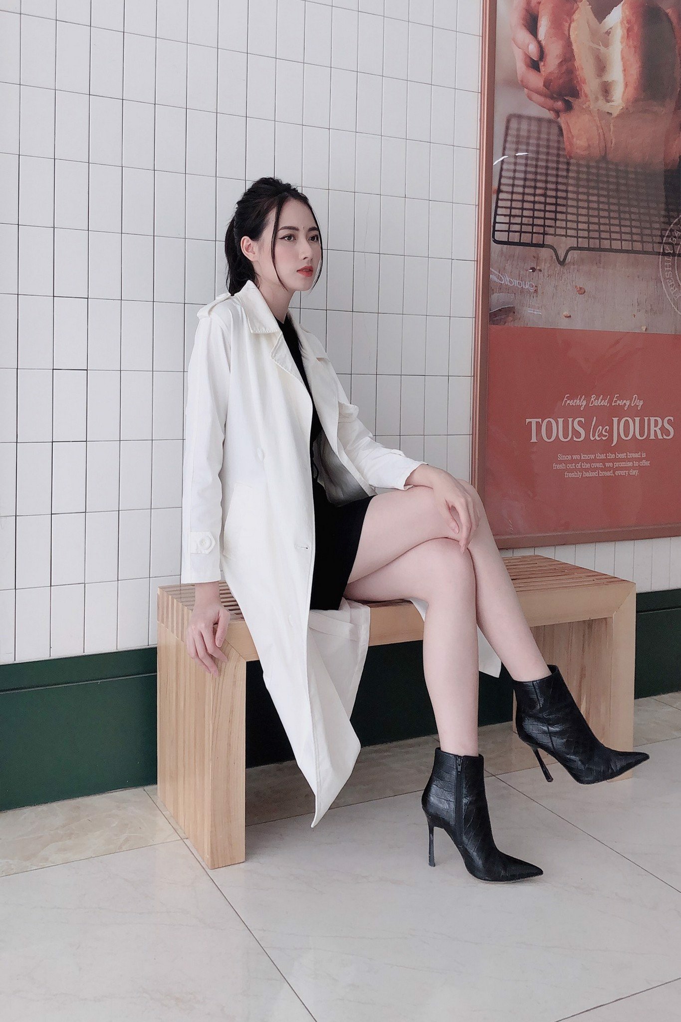 Áo khoác kiểu Eva de Eva 20AJKE028T