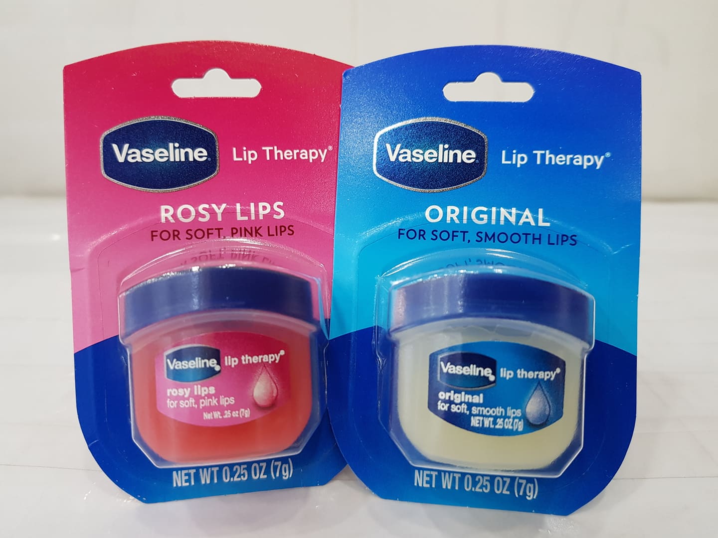 Son Sáp Dưỡng Môi VASELINE Lips 7g