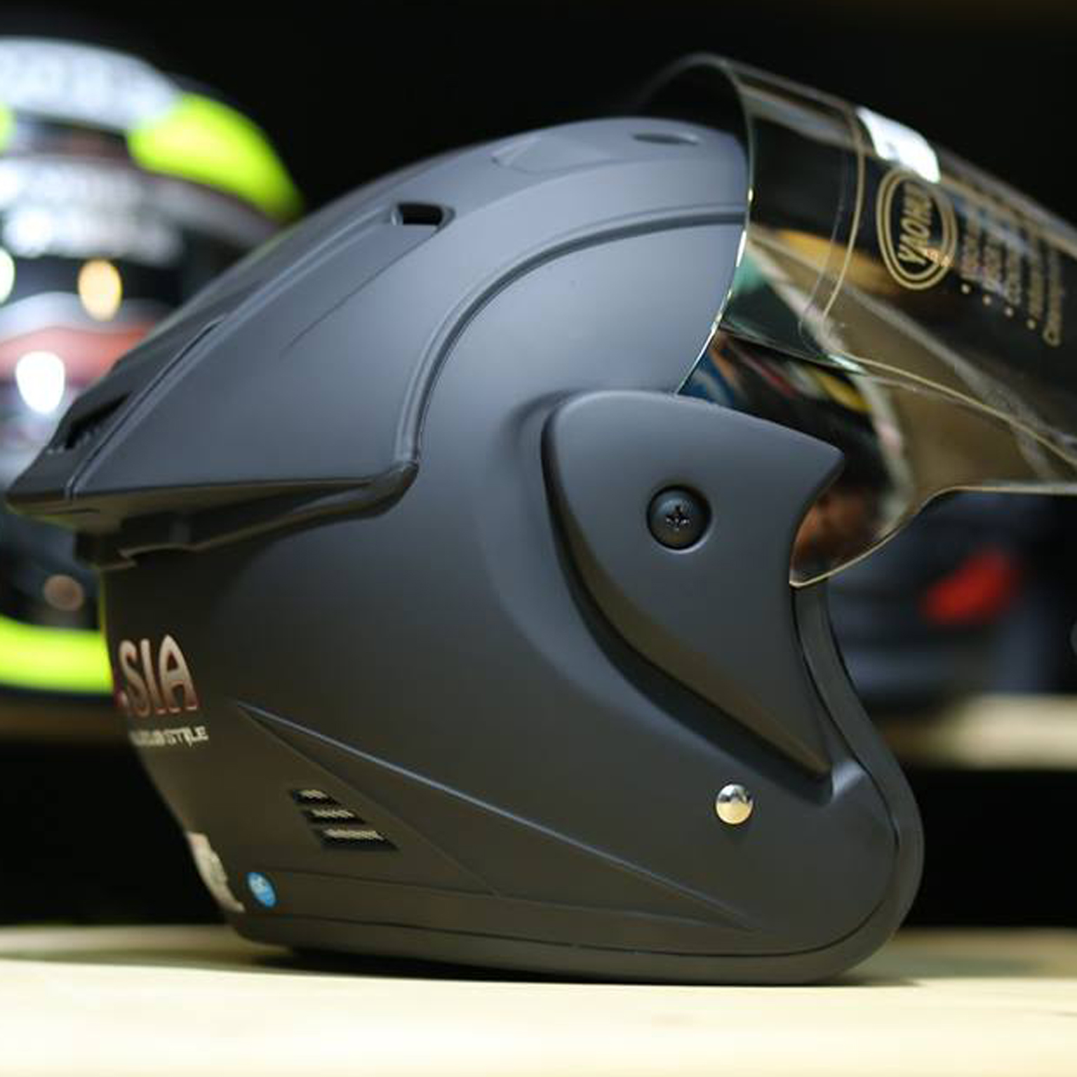 Mũ Bảo Hiểm Asia M115