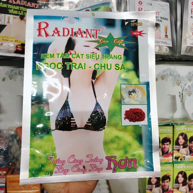 Kem tắm cát siêu trắng ngọc trai chu sa Radiant