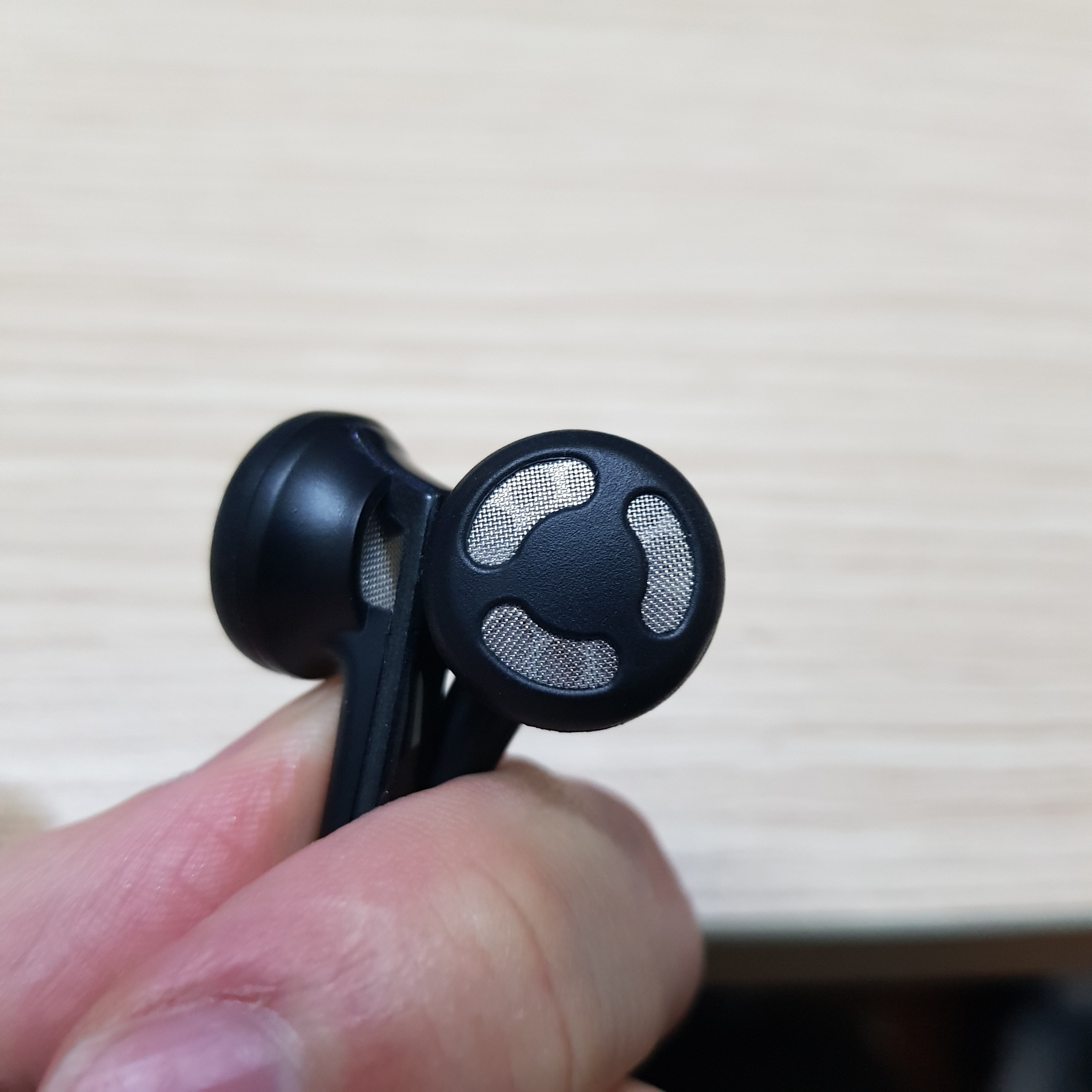 Tai nghe audio technica ATH-C505iS, Có mic,màu đen,nobox