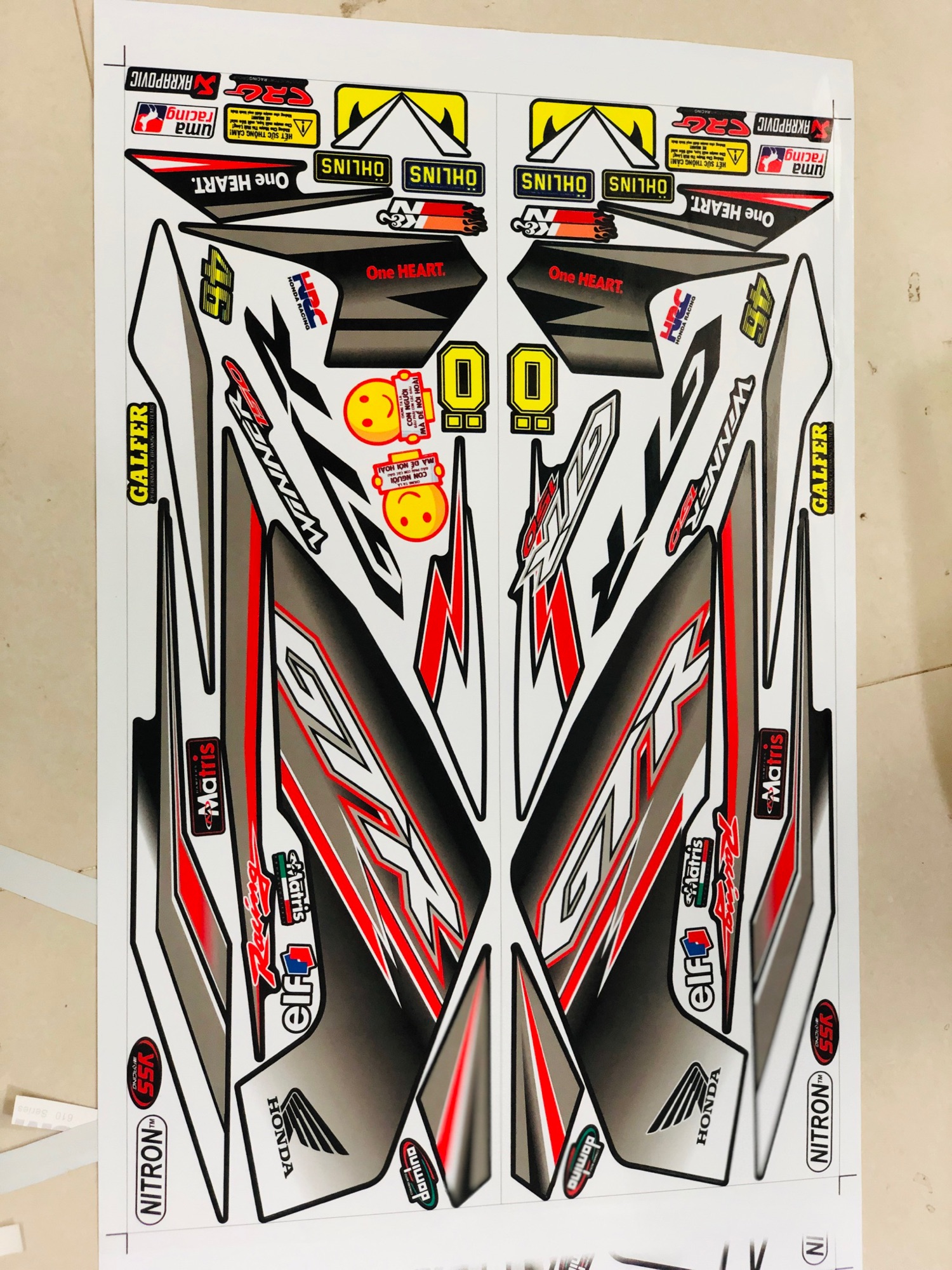 Tem rời Winner GTR xám đỏ đen