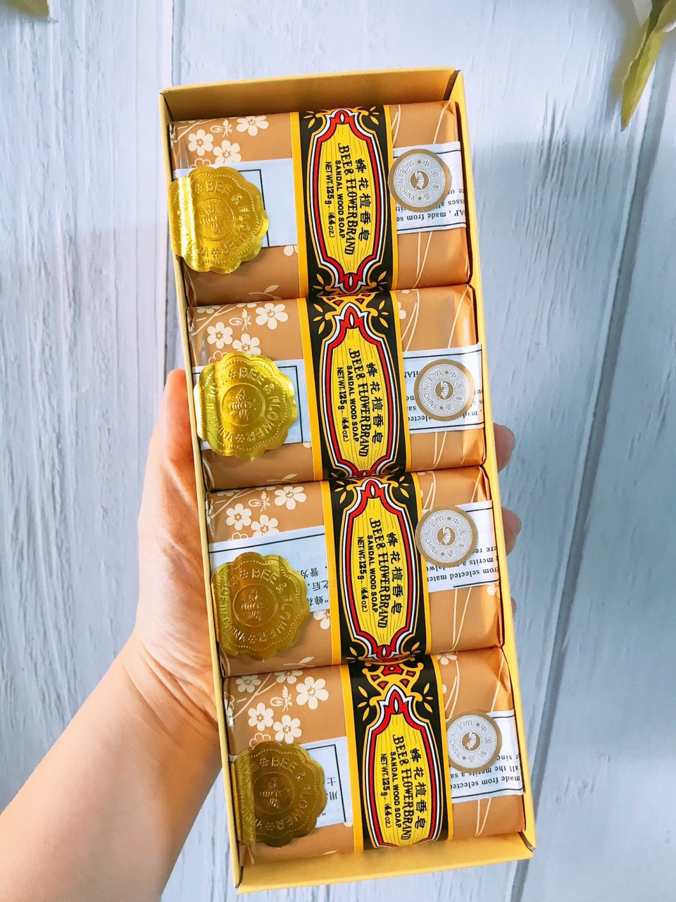 Set xà bông Trầm con ong Thái Lan