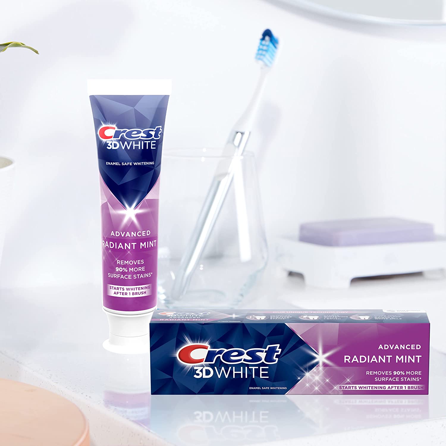 [Hàng Mỹ] Kem đánh răng trắng răng Crest 3D White Radiant Mint 107gr [dvcareshop]