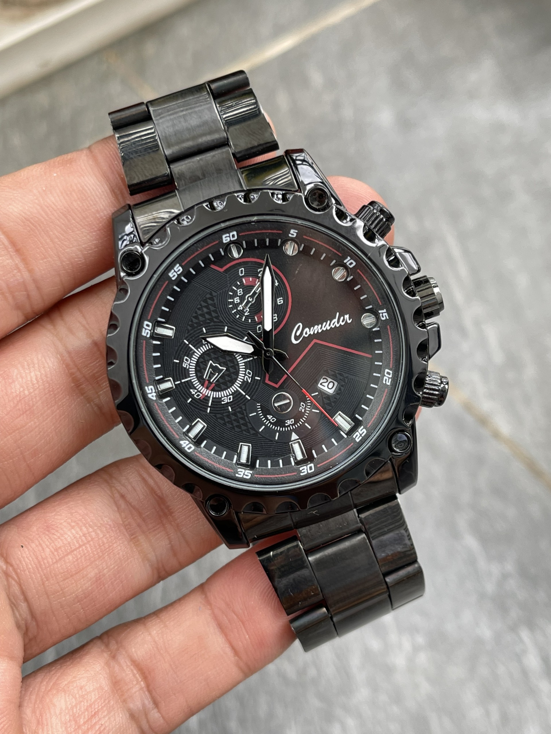 Đồng hồ nữ Rado vỏ đá kính saphia Thụy Sĩ chạy pin hàng Si