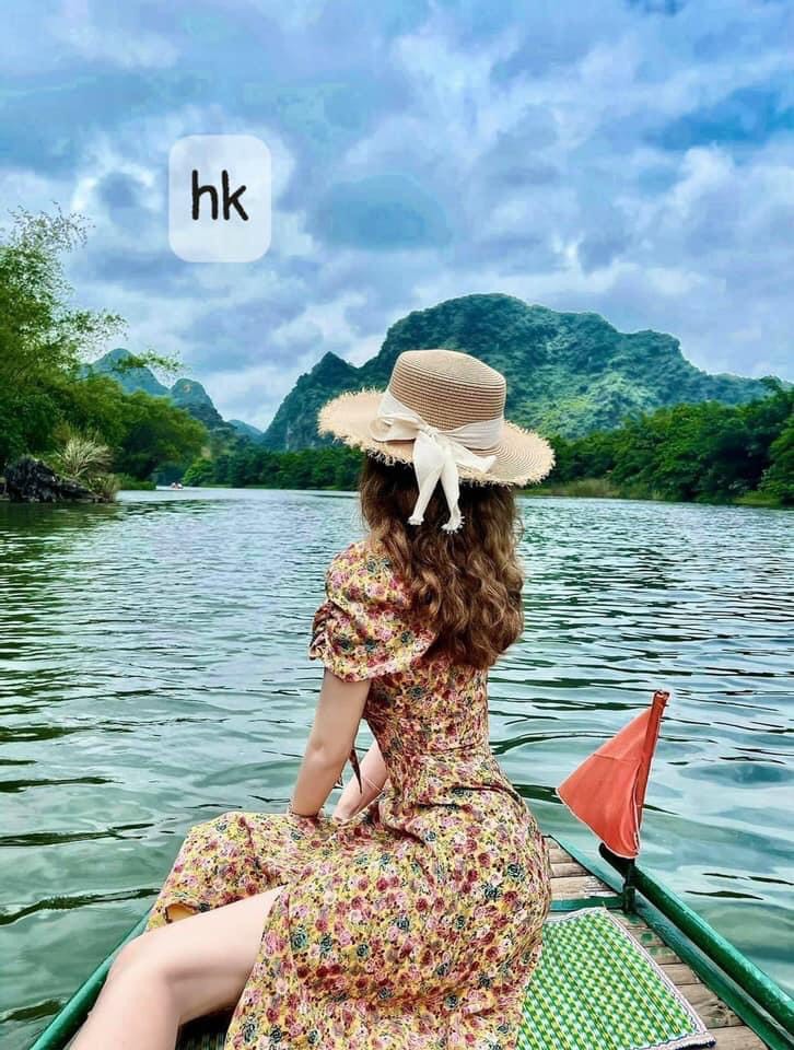 Váy hoa rút ngực xẻ tà