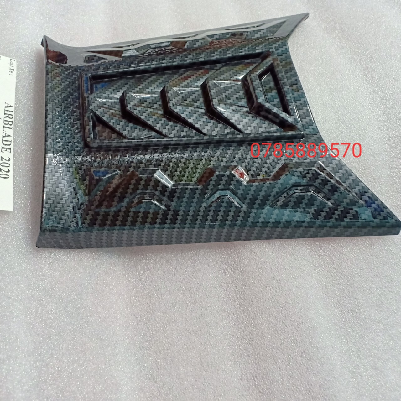 ỐP NẮP XĂNG XE AIR BLADE 2020-2023 CARBON