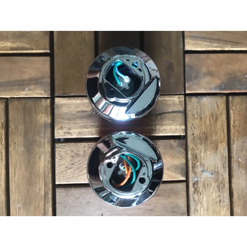 Đèn xi nhan trước xe CUB 81