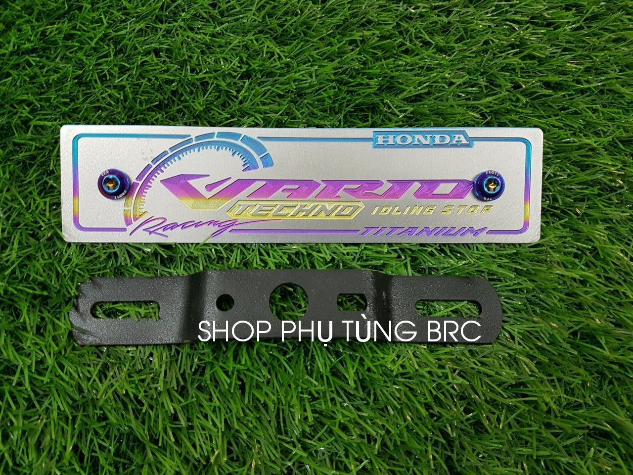 Combo 2 con ốc titan PROTI bắt bảng tên ( SL: 2 con ốc titan)